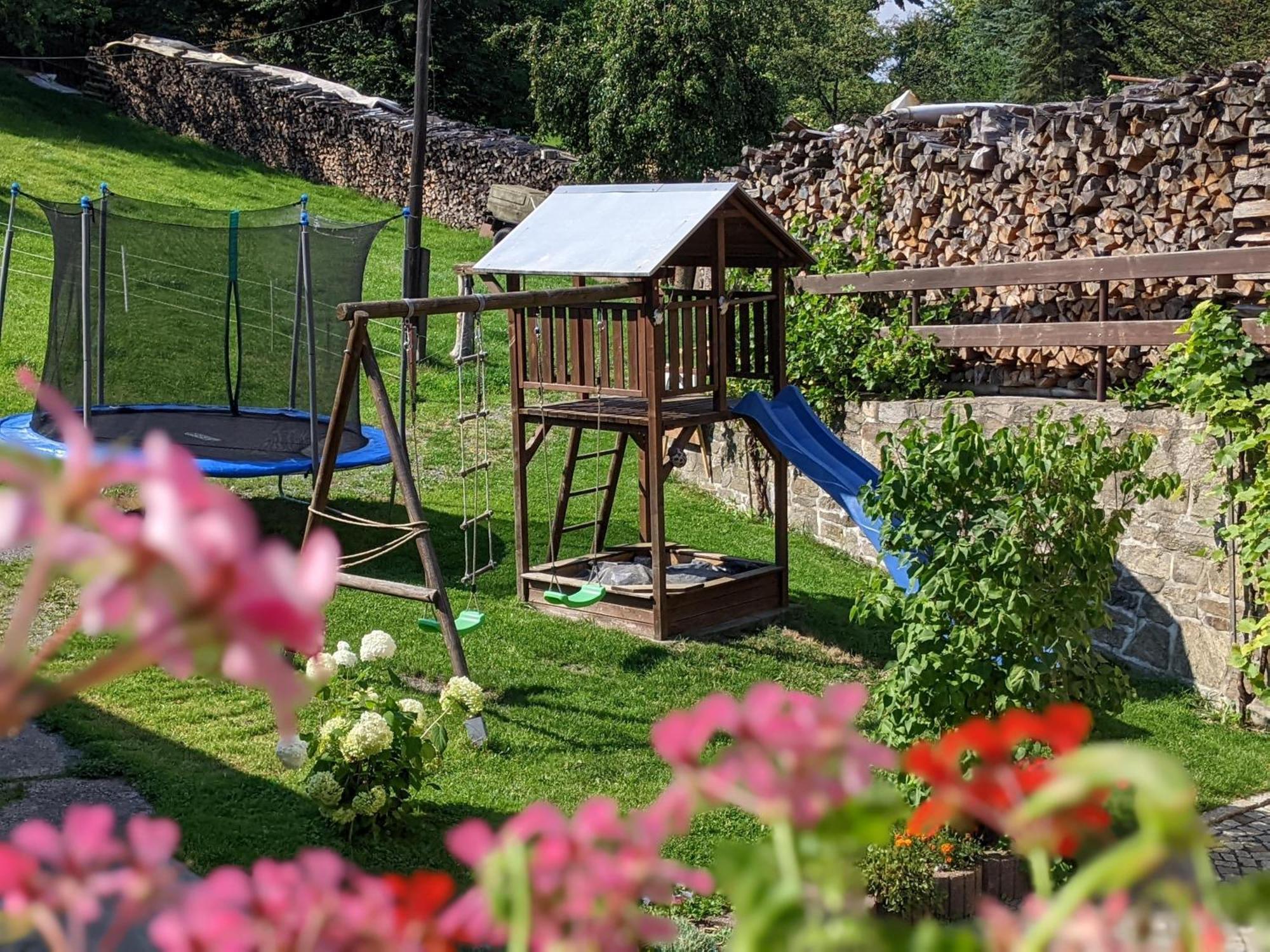 Ferienwohnung Aus-Zeit Auf Dem Lande Bad Gottleuba-Berggiesshuebel Екстер'єр фото