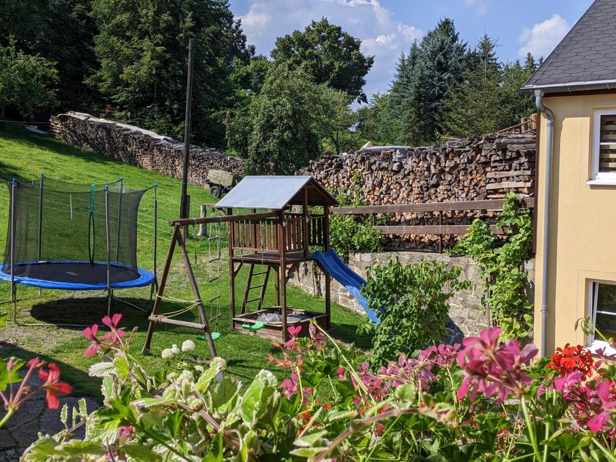 Ferienwohnung Aus-Zeit Auf Dem Lande Bad Gottleuba-Berggiesshuebel Екстер'єр фото